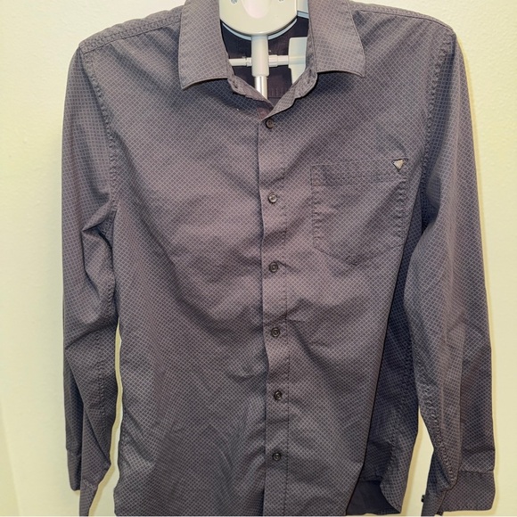 Guess Men’s Button Up, Grey W/ White Diamond Print, Sz M business or casual - Picture 1 of 8